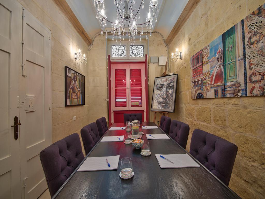 Julesy'S Bnb Cospicua Bagian luar foto