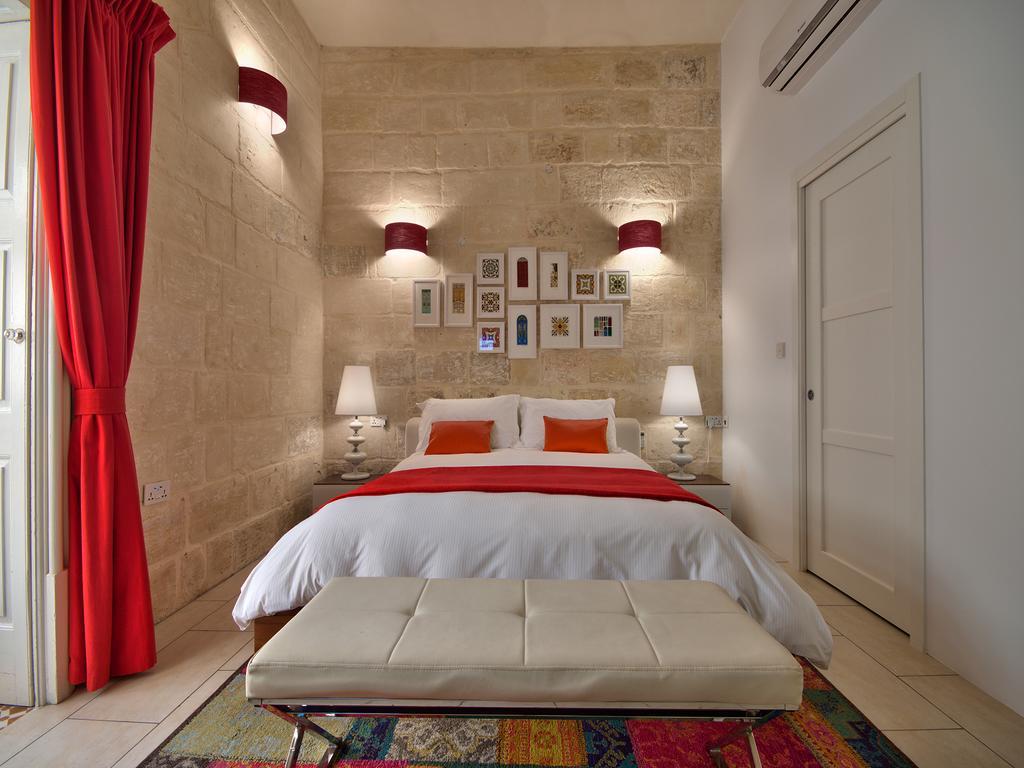 Julesy'S Bnb Cospicua Bagian luar foto