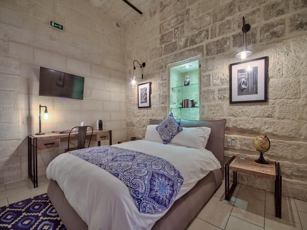 Julesy'S Bnb Cospicua Bagian luar foto