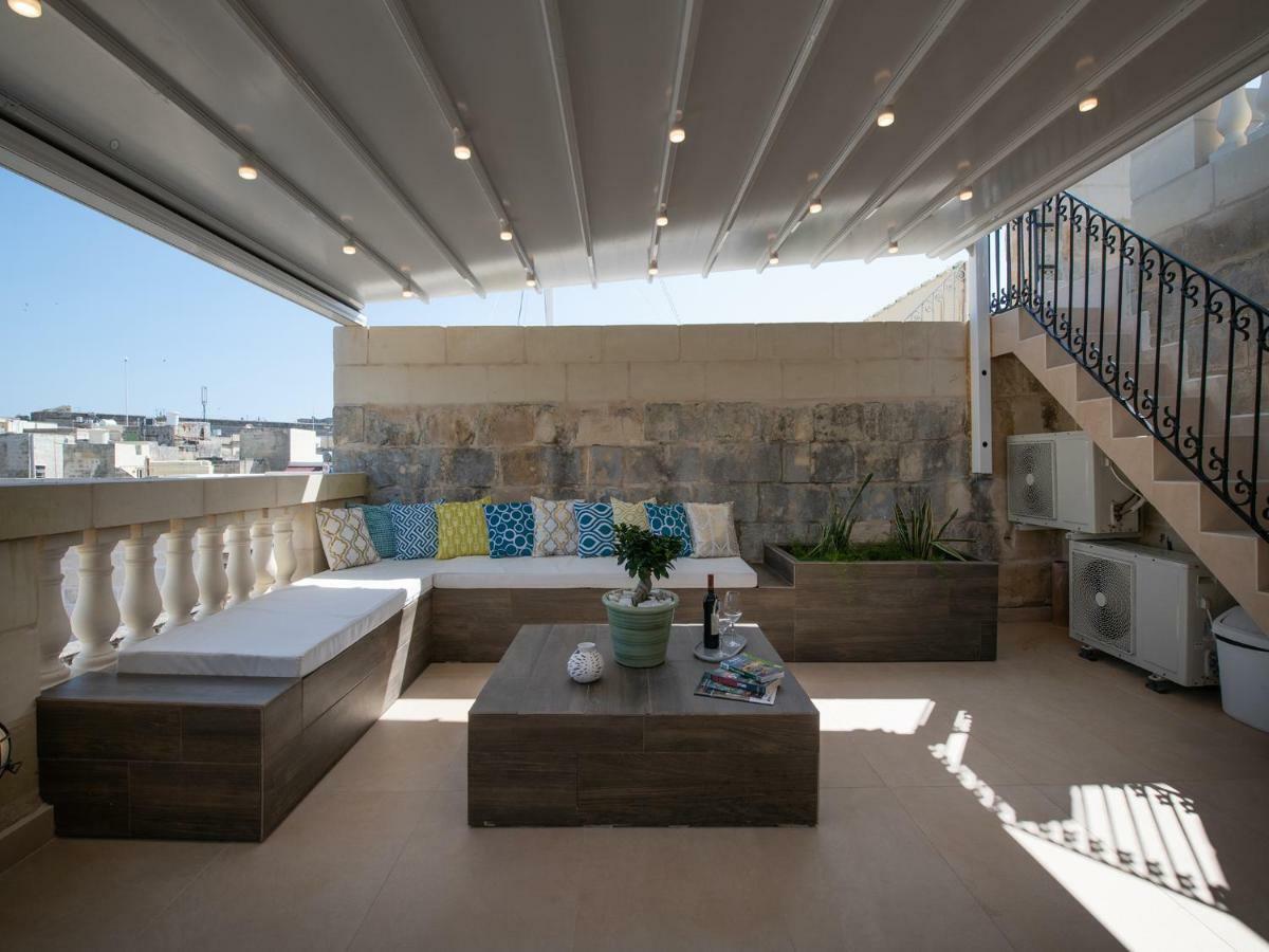Julesy'S Bnb Cospicua Bagian luar foto